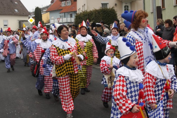 Bajazze beim Jubiläumsumzug